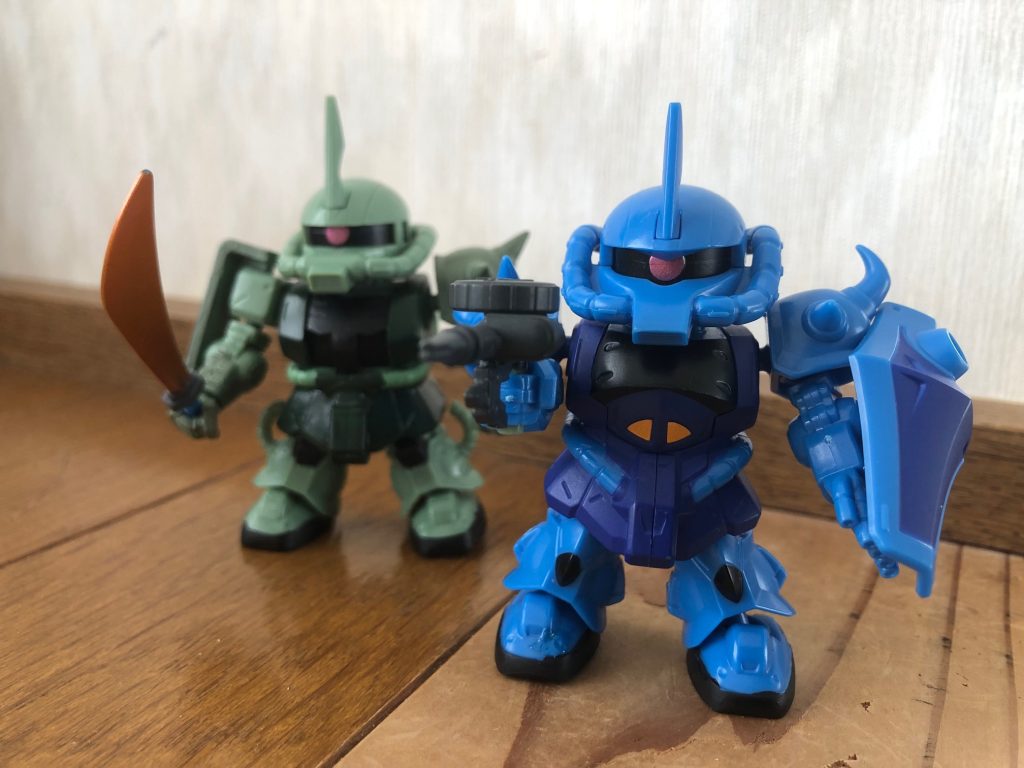 規格が一緒なので武器を交換して遊べます。