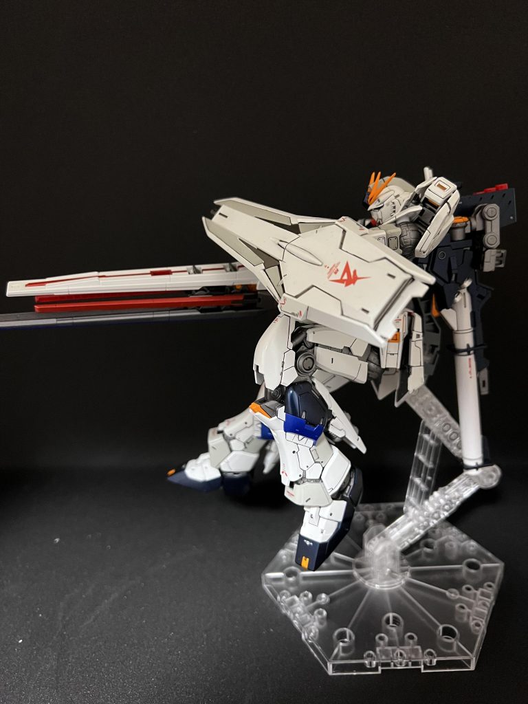 RX-93 ff νガンダム–4枚目/制作者:Lux Mundi