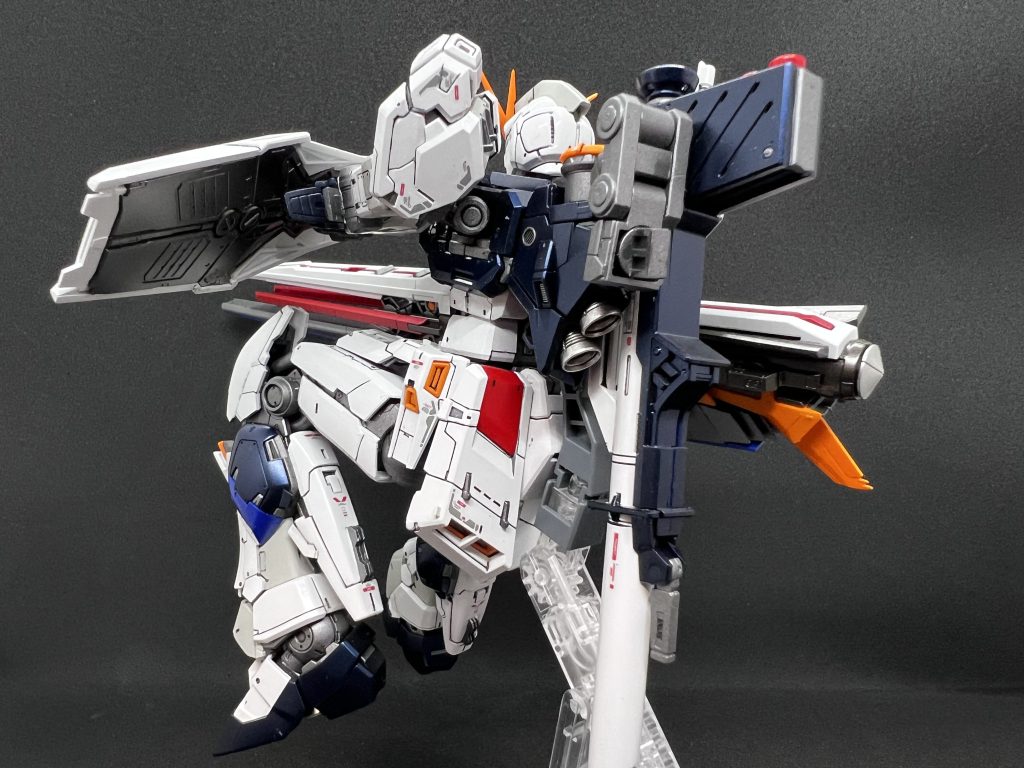 チェストパーツや脚のシイタケディティールなど、初めての作業にしてはかなり頑張れたのでは…