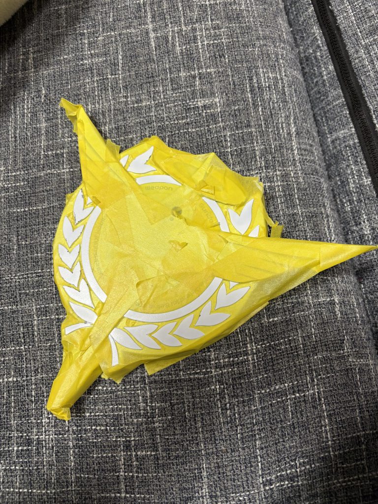 貼った側から浮いてくるし四苦八苦💦しかもほぼ完成間近で墨入れ塗料をぶっかけてしまいメンタルが一度死にます