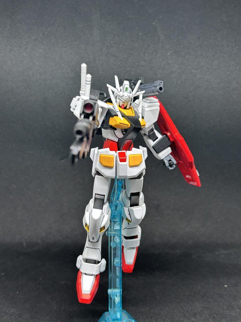 背中のパーツのキャノンは過去作の機体にもそのままつけれます。