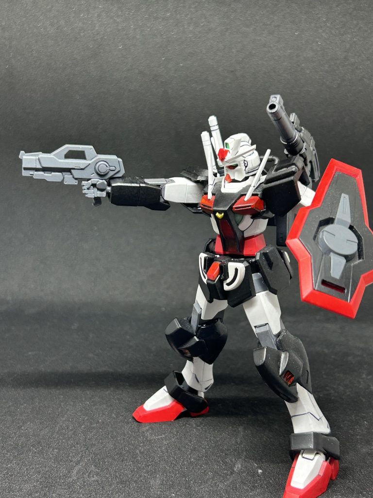 サーベル2つにした方が割とありなのでは…と撮影しながら思いました。今回塗装面がかなり甘い気がします…ガンダムマーカーエアブラシも途中で壊れるし…ちょっとエアブラシ環境整えれないので筆を本格に考えようかと思います。