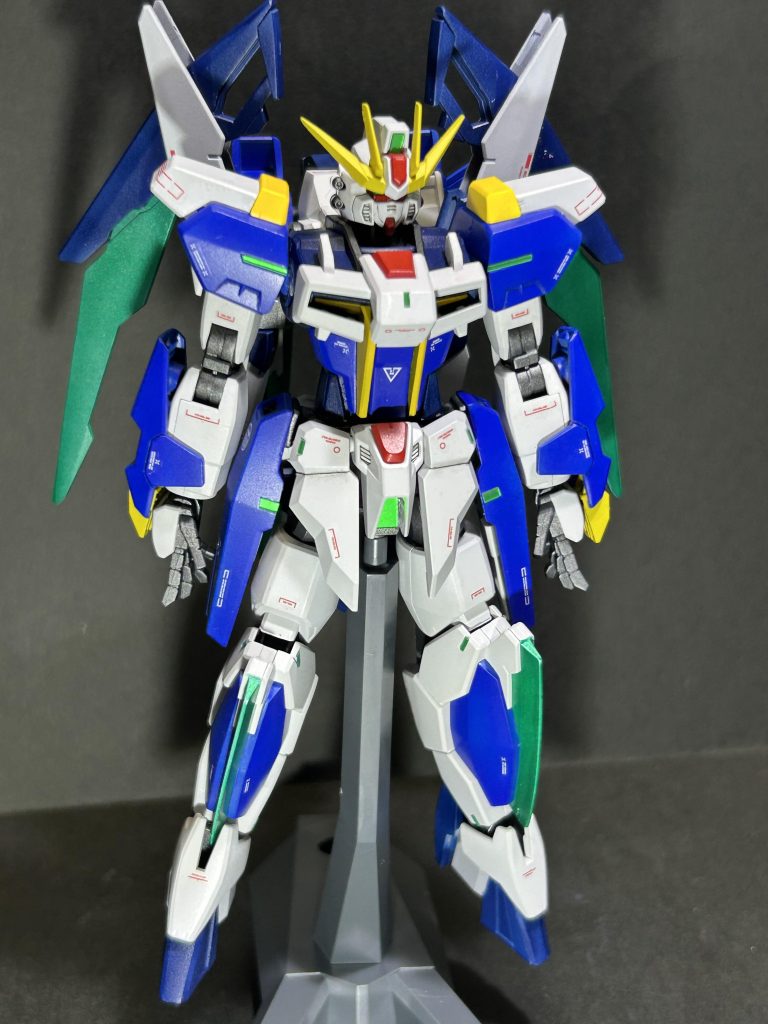 オリジナルストライカーのファンネルストライカーを装備した状態です。ファンネルで相手を翻弄すると言う意味でmake  fun「翻弄する者」と言う言葉の頭文字をとって機体名にMFがつきます。決してストライカーパックなしの状態が近接格闘ばかりでモビルファイターなわけではないのです。