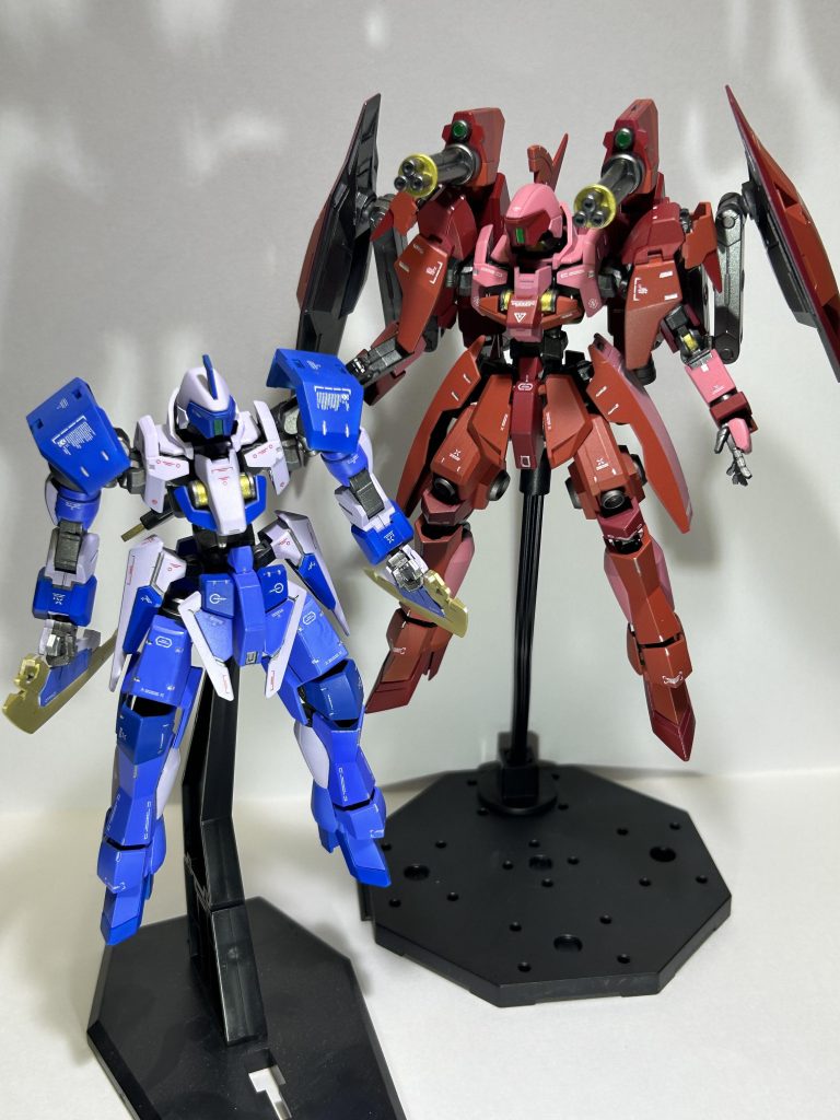 兄弟機で並べて。他の方もやっているように、2機を並べて撮影してみたかったのです!