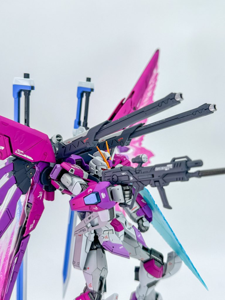 フルバーストもどき。ビーム砲は手持ちもできるので、色んな射撃ポーズできるのは良いですね。