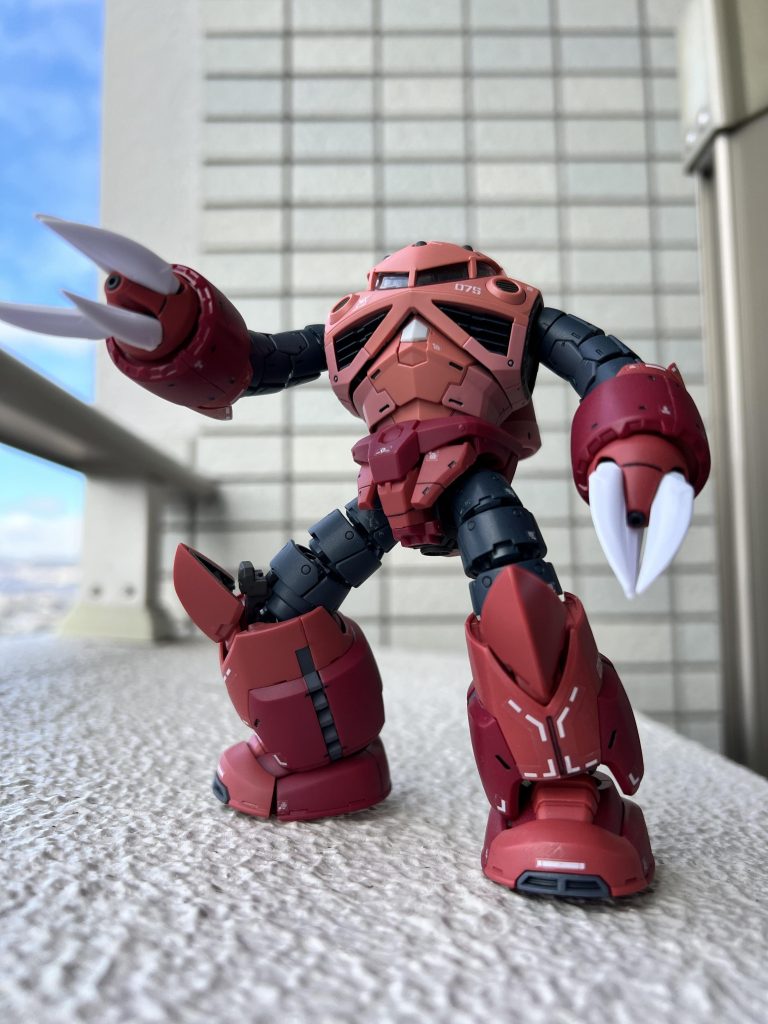 爪の根元が折れてしまいグラグラになってしまいました。