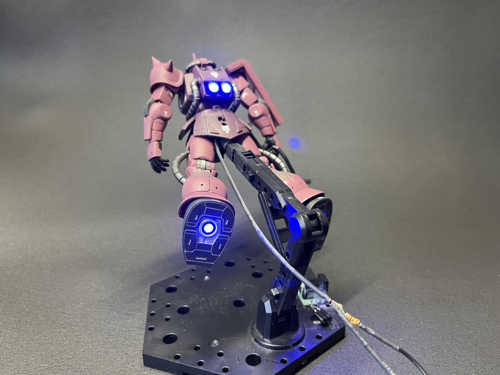 足裏も塗り分けしましたが、ああしておけば良かった。とか、色々是正ポイント多数あります。