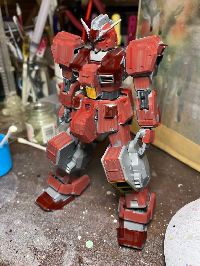 制作中に流行りの“赤いガンダム”とやらに触れてしまい、シュミレーションしてみたら意外にもヘイズルでもカッコよかったんで、思わず赤くしたい誘惑にかられましたが、我慢して白にw6月が楽しみだなー♪