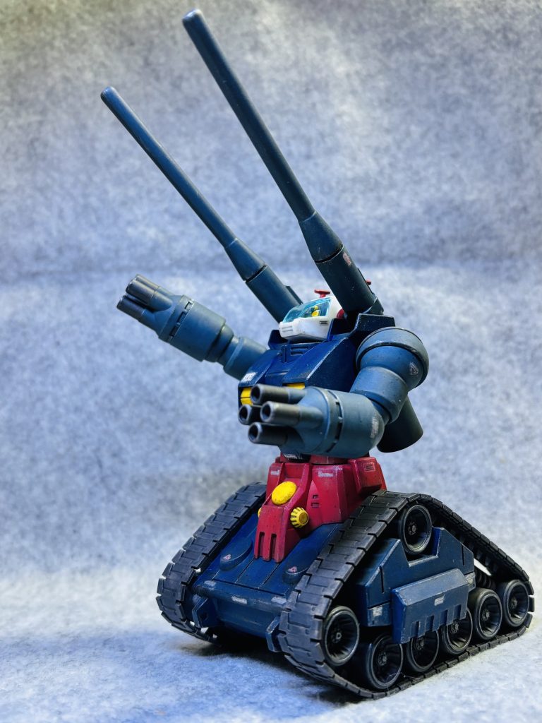 ポージングの幅は少ないですが、よく出来た名キットだと思います👍