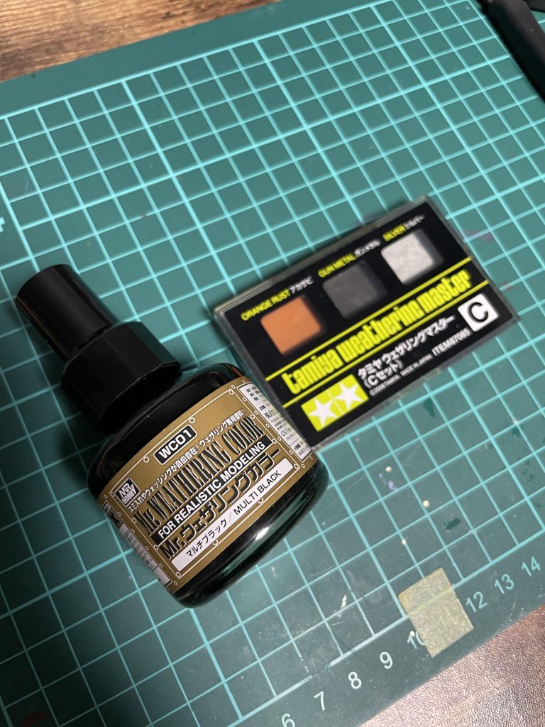 ウェザリングに使用した道具です