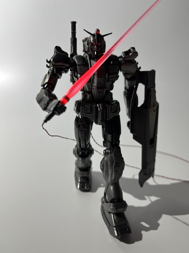 ビームサーベルも光ります