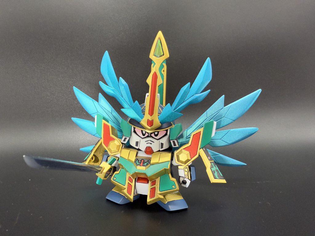 「地の鎧は彼を選んだのか!?」地の鎧を装着。荒烈駆主が「地の鎧」に選ばれ、頑駄無三武将のひとりになった姿。必殺技は「陽炎斬り」。