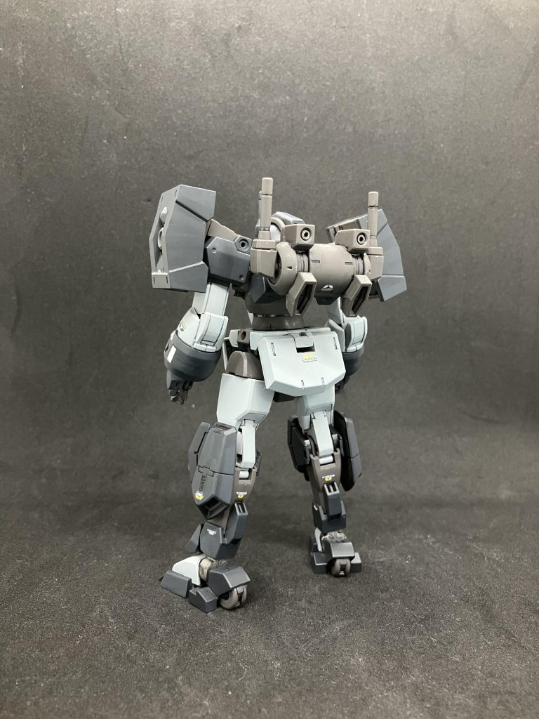 リアビュー。こちらはさして変わったところはありません。