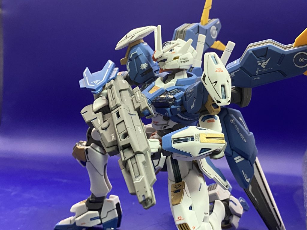 そしてビットオンフォォームで広告の膝立ちポーズかっこいい上に光の当たり方が印象的でめちゃくちゃ目を引く一枚でしたね。