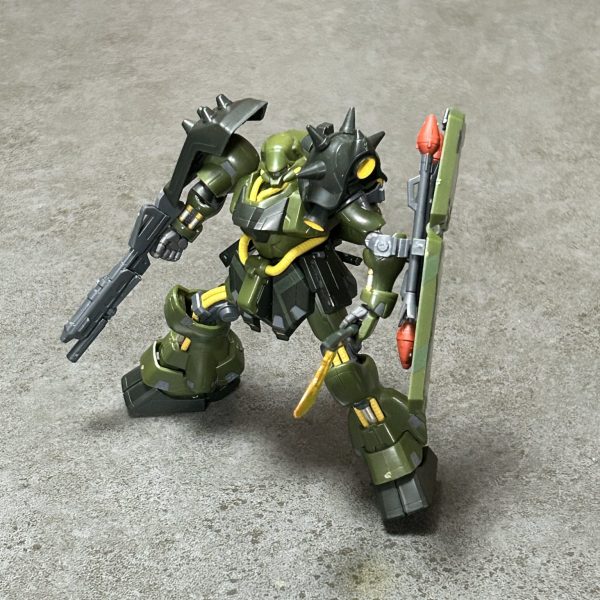 ギラ・ドーガ　hcm pro