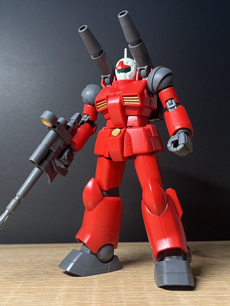 素組みの時点で色分けもしっかりしていて、可動域も広いのでこれで良いかなと一瞬思いましたでもやっぱりガンキャノンはウェザリング必須！ということでお手軽ウェザリングしました