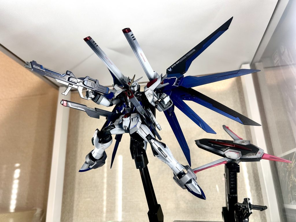 飛んで切り裂いてくるシールドたまらん!