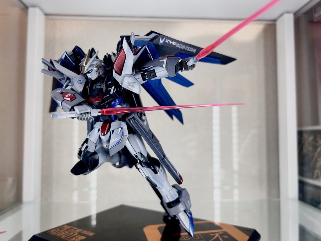 可動も素晴らしいです!さすがSEEDアクションシステム