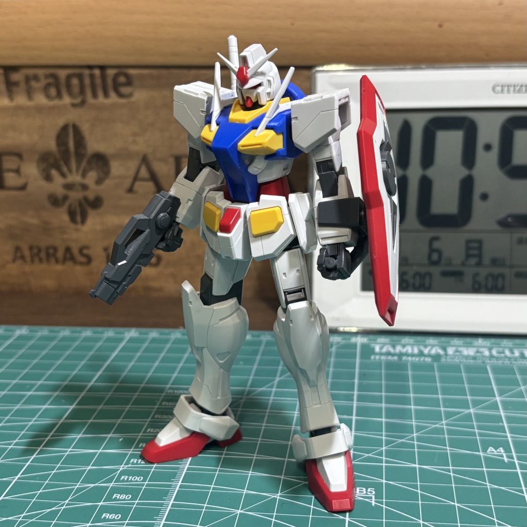 ダブルオー作中に出てくる機体のデティール、主にガンダムタイプを参考にしました。