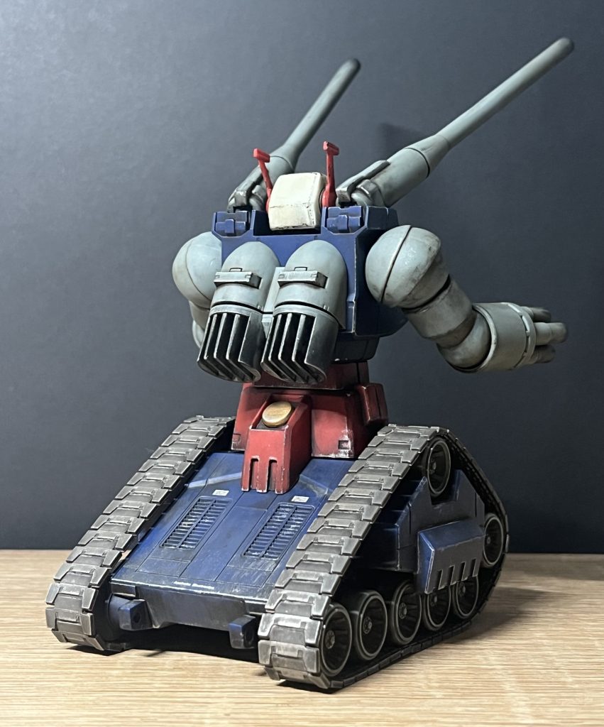 一応手順を明記しときます①グランドブラウンでウォッシング②黒鉄色でチッピング③サンディウォッシュを下部にのせ、全体にマルチホワイトを重ねる④なんやかんや調整して完成！