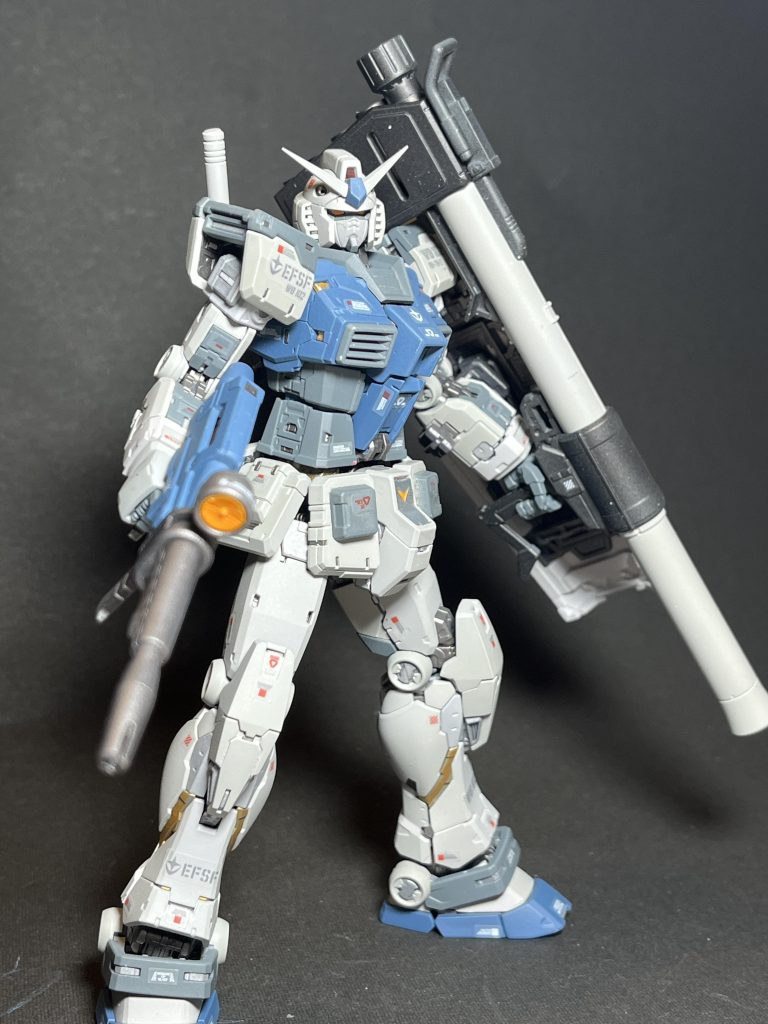 バズーカ、デカいです。スライドするので、ちゃんと肩乗せできます。武器セット買っとけば良かった、、、。