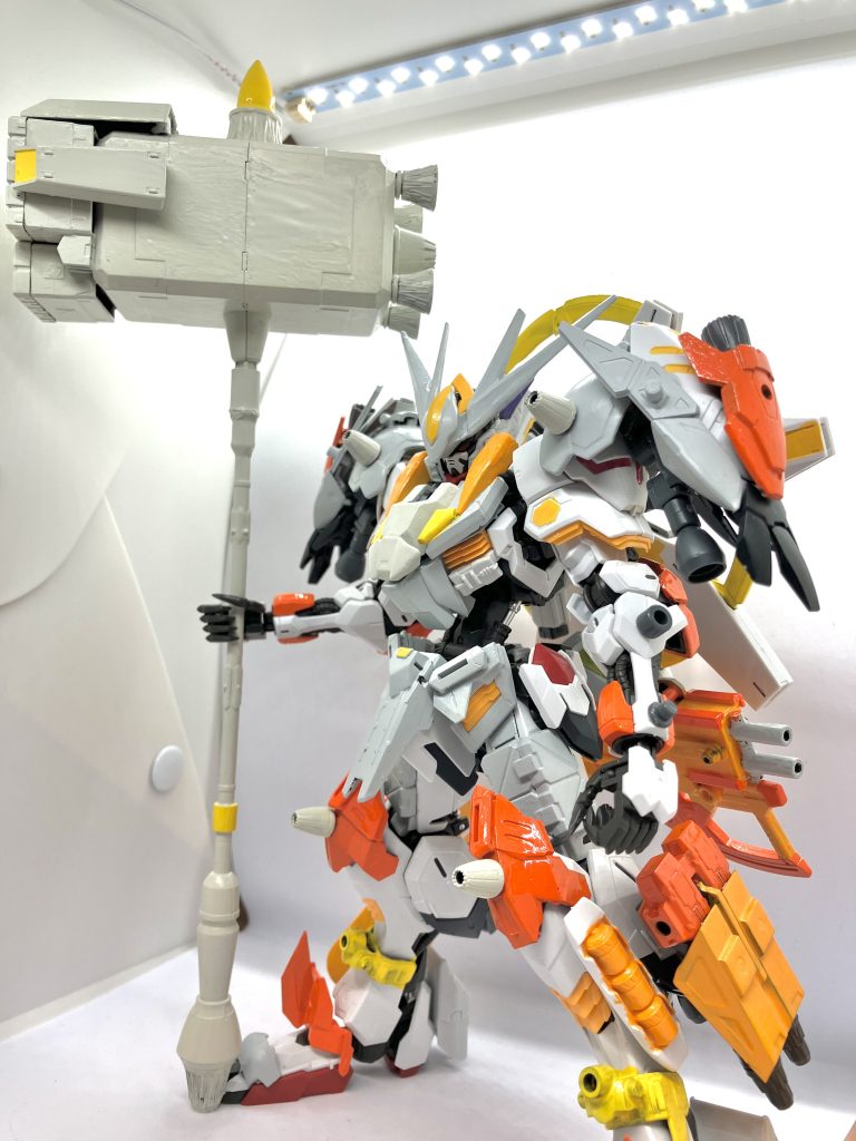 というわけでバルバトスルナレプスでしたネプテイトユニットを使った機体を作りたかったのでお月見とウサギを見て作りたくなりなんとか形に出来ましためっちゃマッシブでたくましい機体に仕上がって満足です!