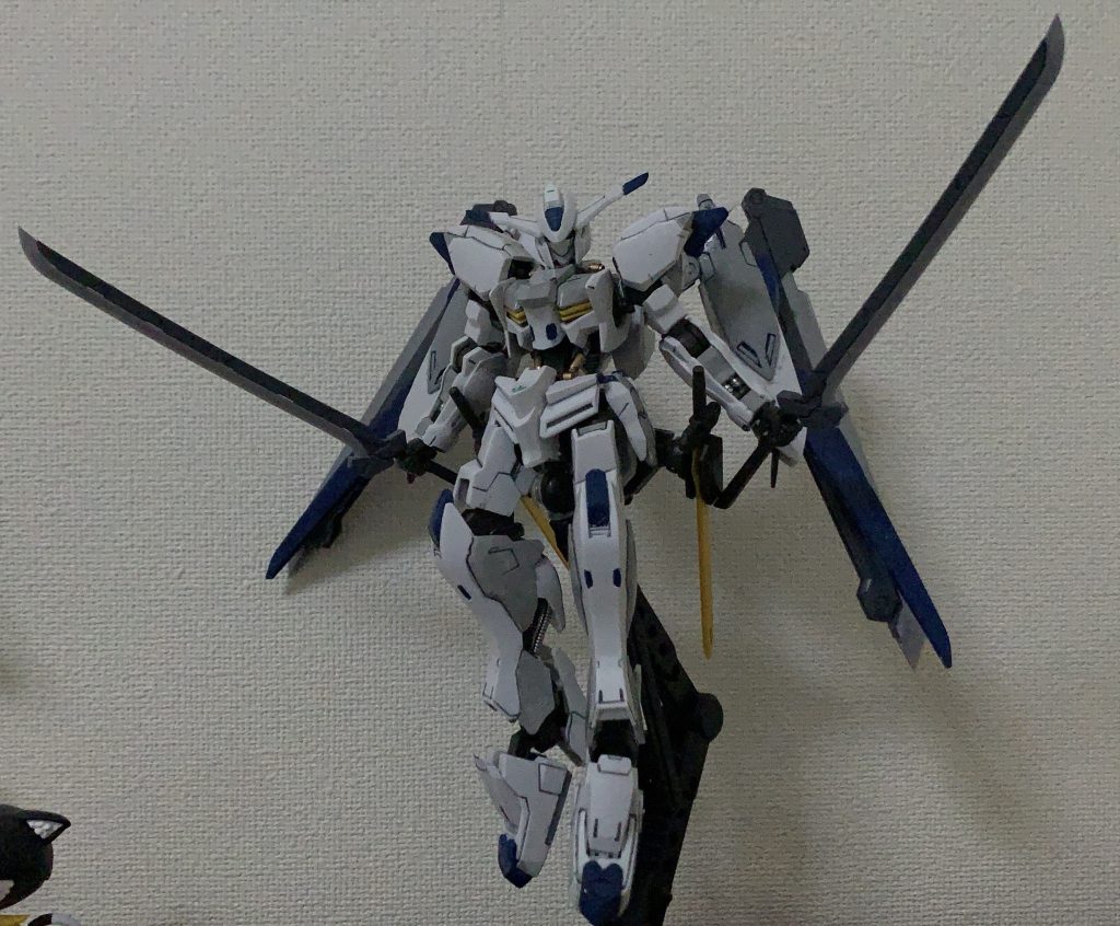 上の写真では足に墨入れしてなかったんで墨入れしてポーズ変えました