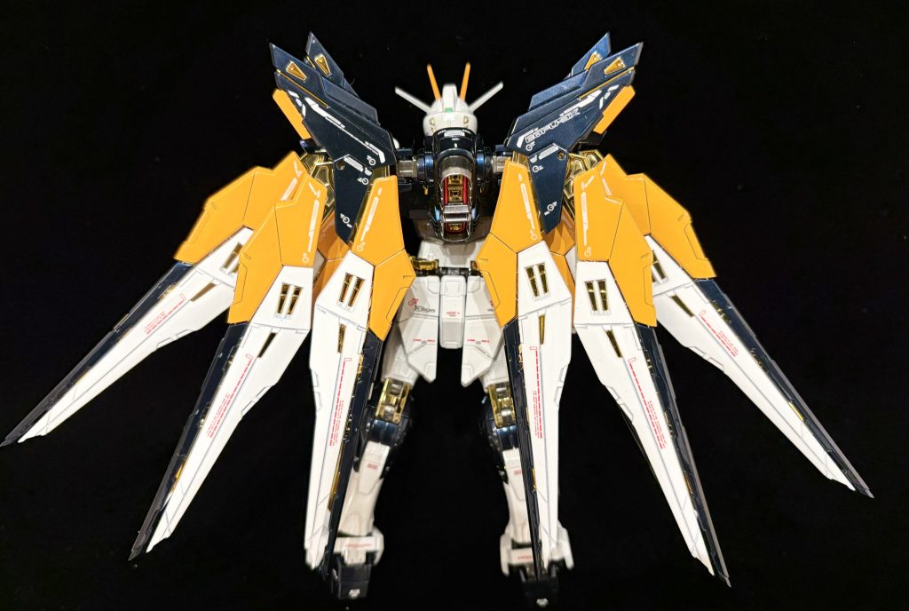 白と金の組み合わせって良いですよね。