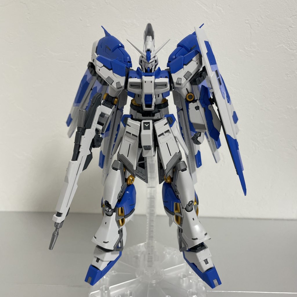 RG HI-νガンダム【素組】–4枚目/制作者：たつGUN