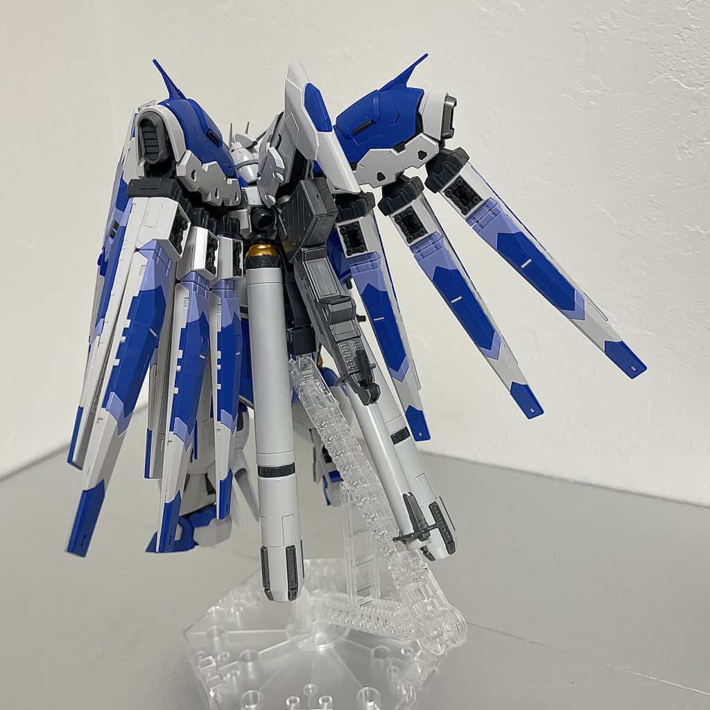RG HI-νガンダム【素組】–5枚目/制作者：たつGUN