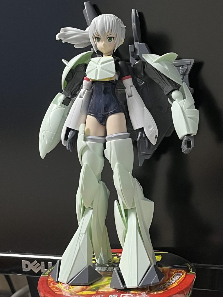 最初の状態。胸は後から変更。