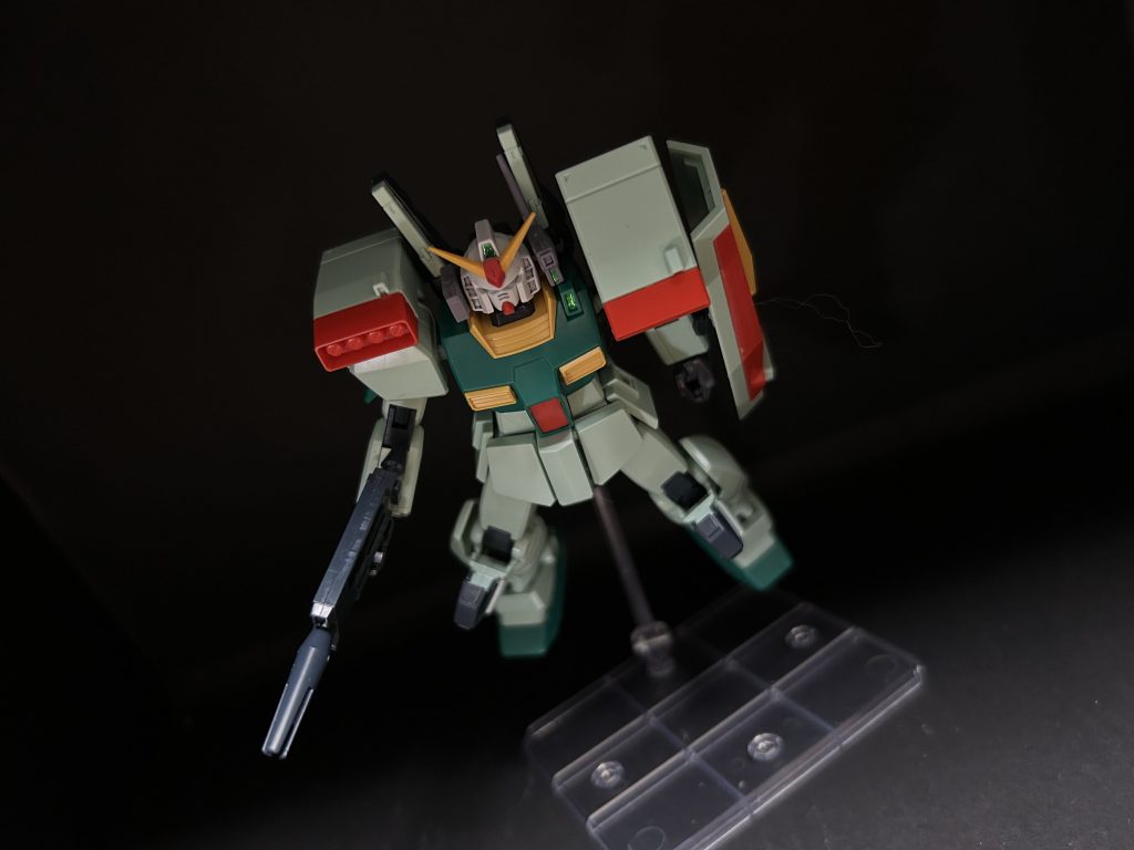 あれは…ガンダムか！？