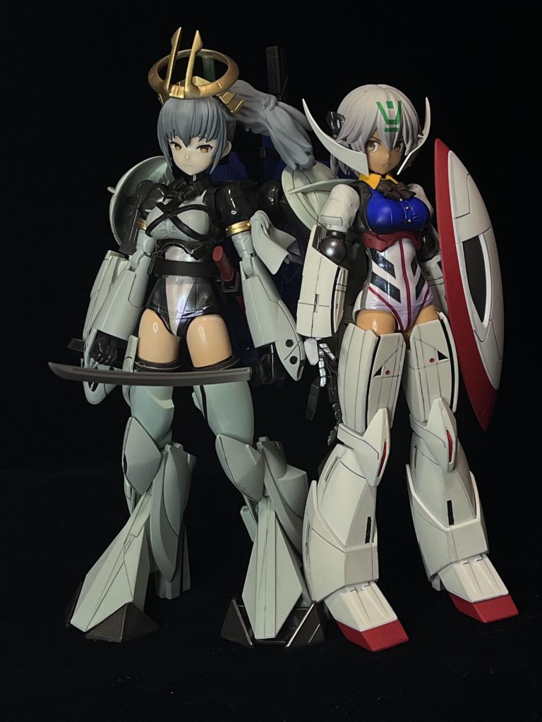 ということでターンXちゃんでした。2体セットで作るのは初めてだったけど、2人並べるとめっちゃ良い！またしたいぜ〜