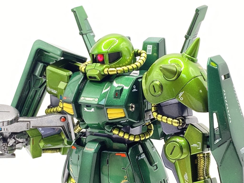 クリアー色の調色は凄く大変だと実感しました。なかなか思うような発色にならず苦戦した記憶が蘇りました。