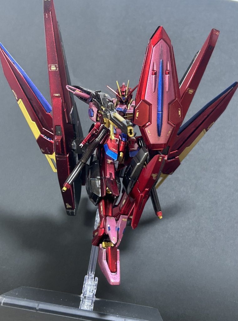 毎回動画見て思うんですけど…ミキシングのアイデア無尽蔵に出るの凄いっすよね。アイデアに詰まると毎回見に行っちゃう。あとホイルデカールなるものを初めて使いました！高いからあんま破きたく無いと思いました(カス感想)