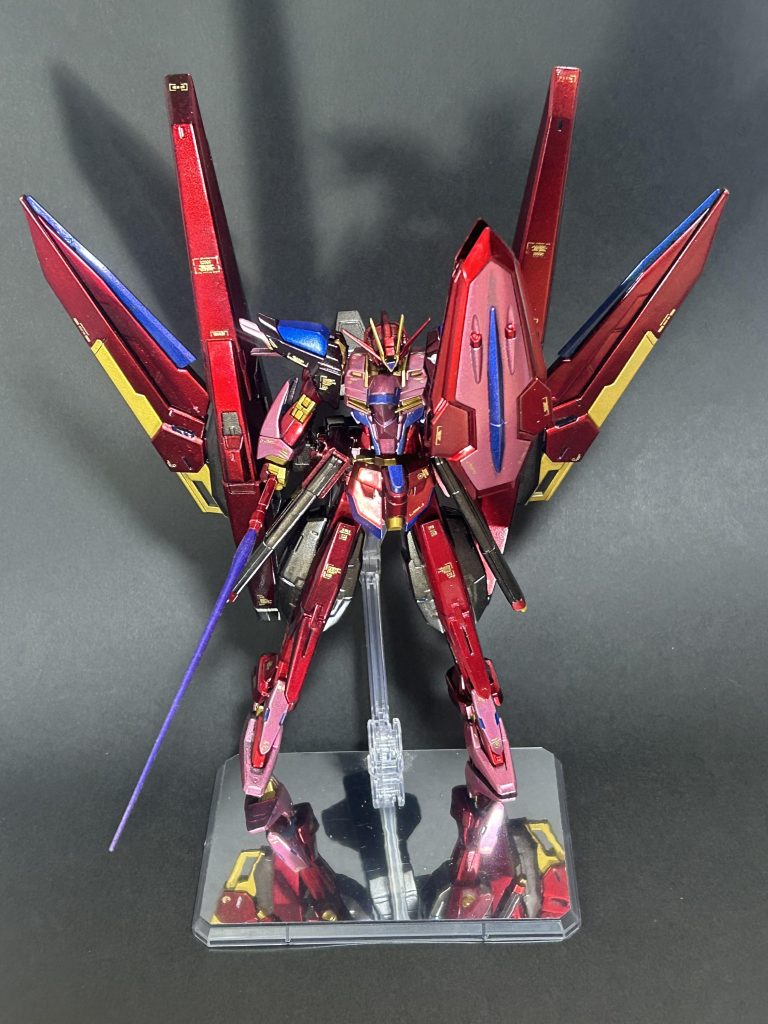 クアンタの時に使ったミラーな台座も健在。二つ付いてるの、買い足す回数減ってものごっつ助かるのでオススメです