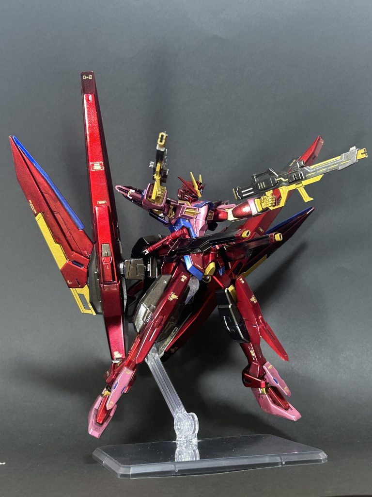 終戦後、解放されたアグヌスキャッスル・シティーの未来を憂う穏健派・エルティア海僻地に存在する忘却のコロニーの三派閥による連合国家