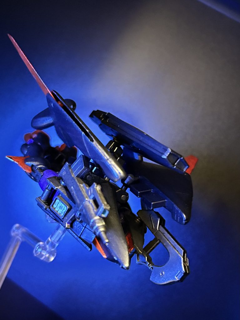 武装して飛行中