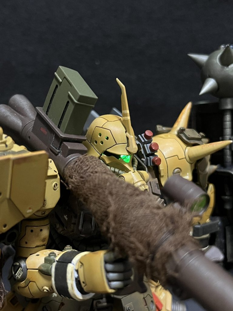 バズーカはオプションパーツのものを、スコープも発光させたかった