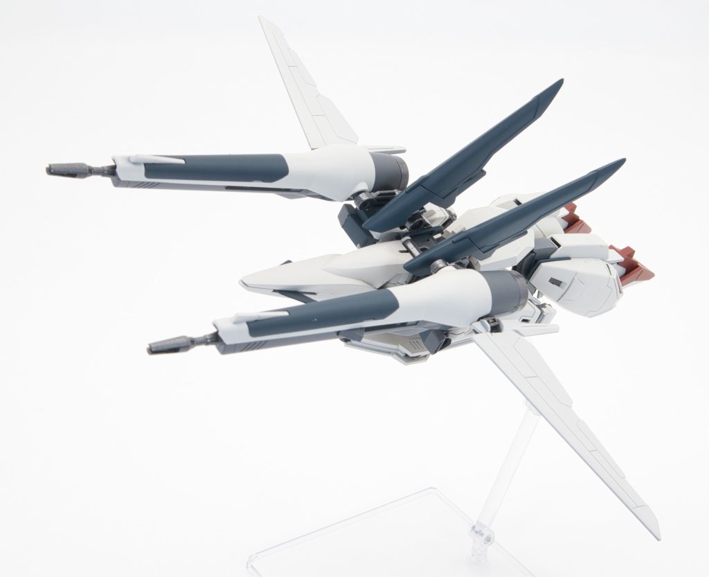 変形するとちょっとセイバーっぽく見えますかね？