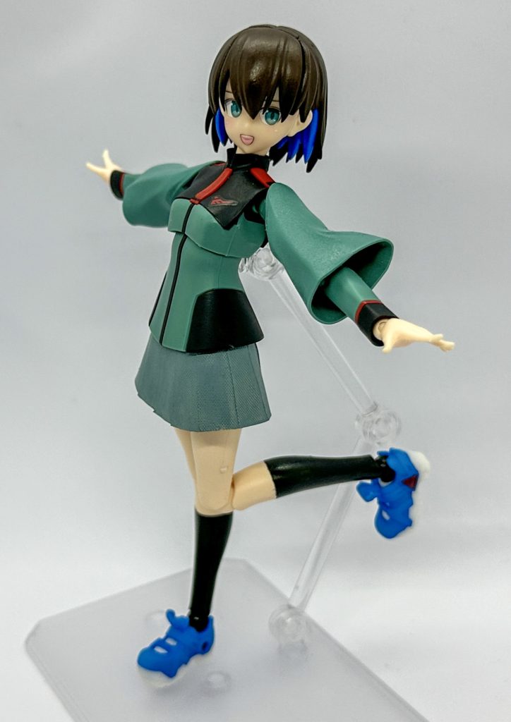 SEGA寮に所属するパイロット科の2年生地元のゲーセンで無敗伝説を築いていたところSEGA社にスカウトされ、新型MSのテストパイロットとして学園に入学する事になる