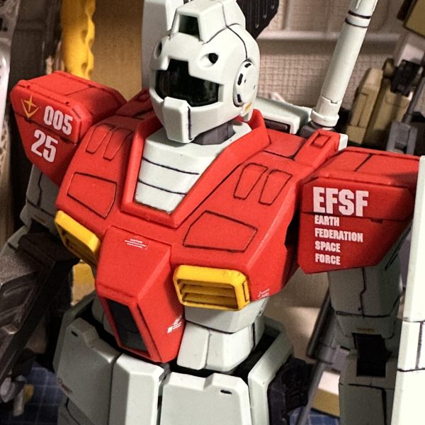 ＭＧ ＧＭスナイパーカスタム ＲＧＭ-７９ＳＣです。付属のマーキングシールとインレタデカールを貼って、ツヤ消しトップコートを吹きました。あとは市販の水転写デカールをちょいちょいと貼って、仕上りとします。『③』と『TH』のシールは不使用。他のＧＭ系と揃えたマーキングにするつもりです。（7枚目）