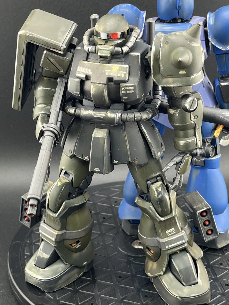 なんかもう。。ザクじゃないとこの兵器的なカッコよさは出らんですよなぁ😍