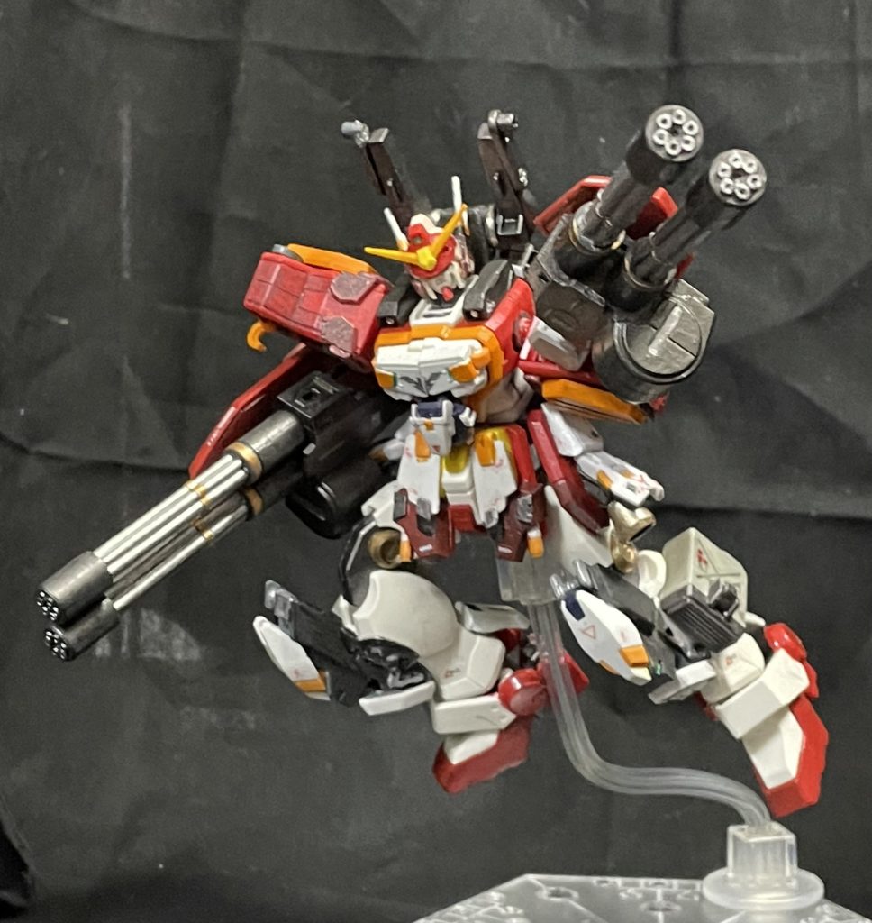 ダブルガトリングはハンドパーツをつけたまま装備できるように変更ダブルガトリングにはドラムマガジンを追加し弾数強化