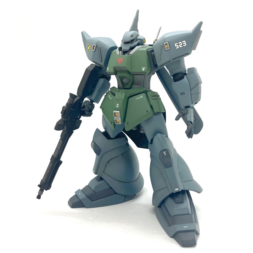 これも過去作なんで缶スプレーのベタ塗りですね😌  エアブラシで塗り直そうかと思ったのですが…  あちこちイジってあってバラさませんでした😅  ま、これはこれで。