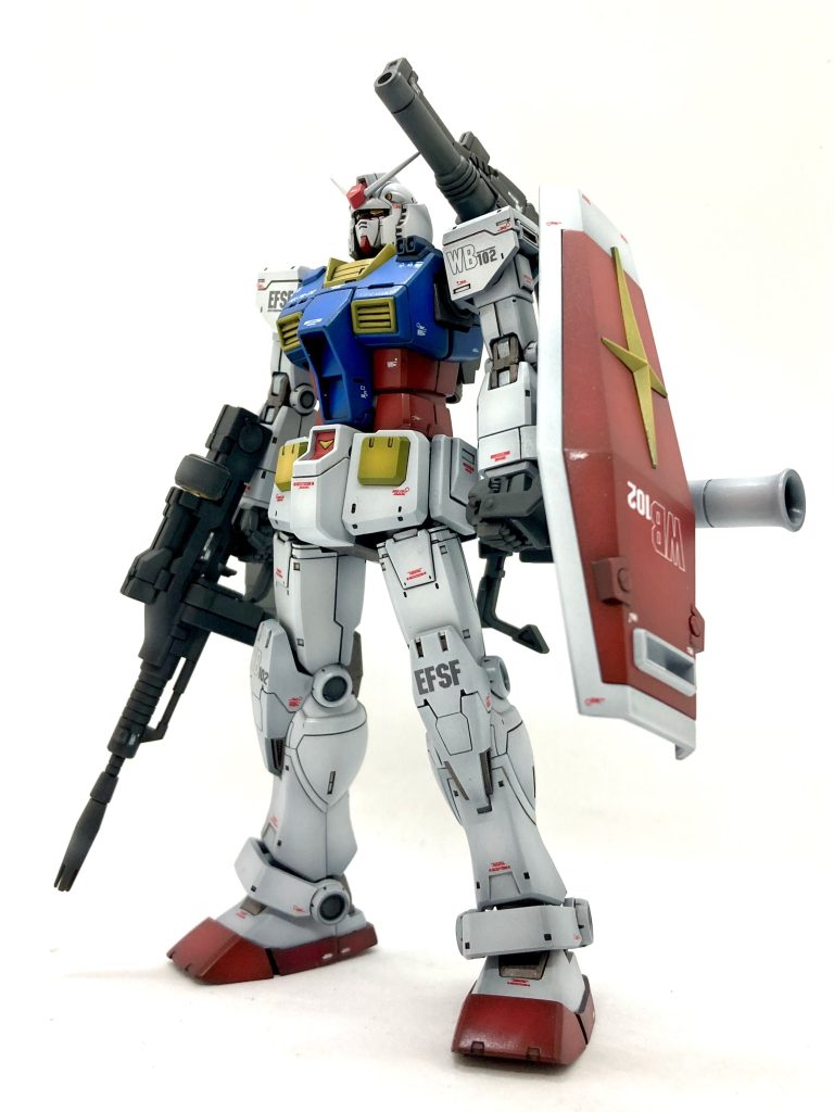 個人的にはHG 1/144の中ではオリジンのシリーズはモールド過多で、余り私の好みではなかったのですが、やはり、ちゃんと仕上げるとMGやRGに引けを取らない存在感ですね〜