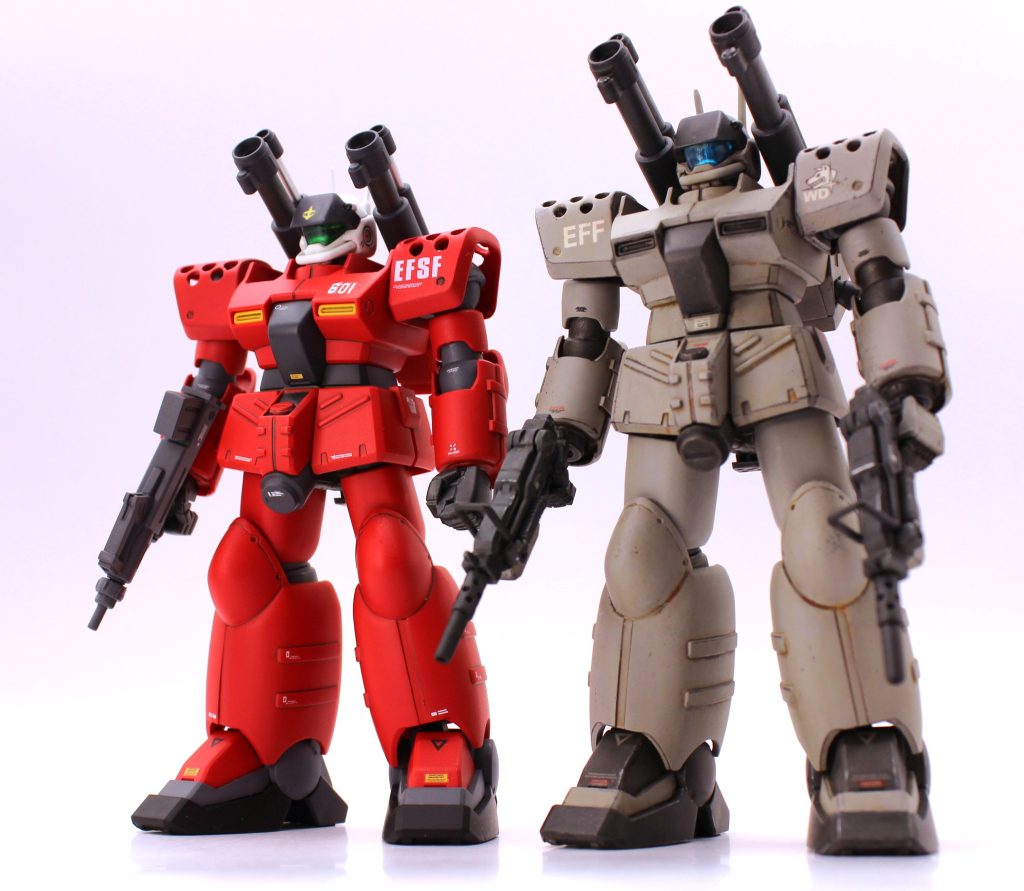 最後に以前制作したWD隊仕様と記念撮影しました。0080シリーズはキット化には恵まれていますが、入手性は乏しいので、出会いを気長に待って作っていきたいと思います。REのザクⅡ改は一体いつになったら再販されるんでしょうね...。最後までご覧いただきありがとうございました。