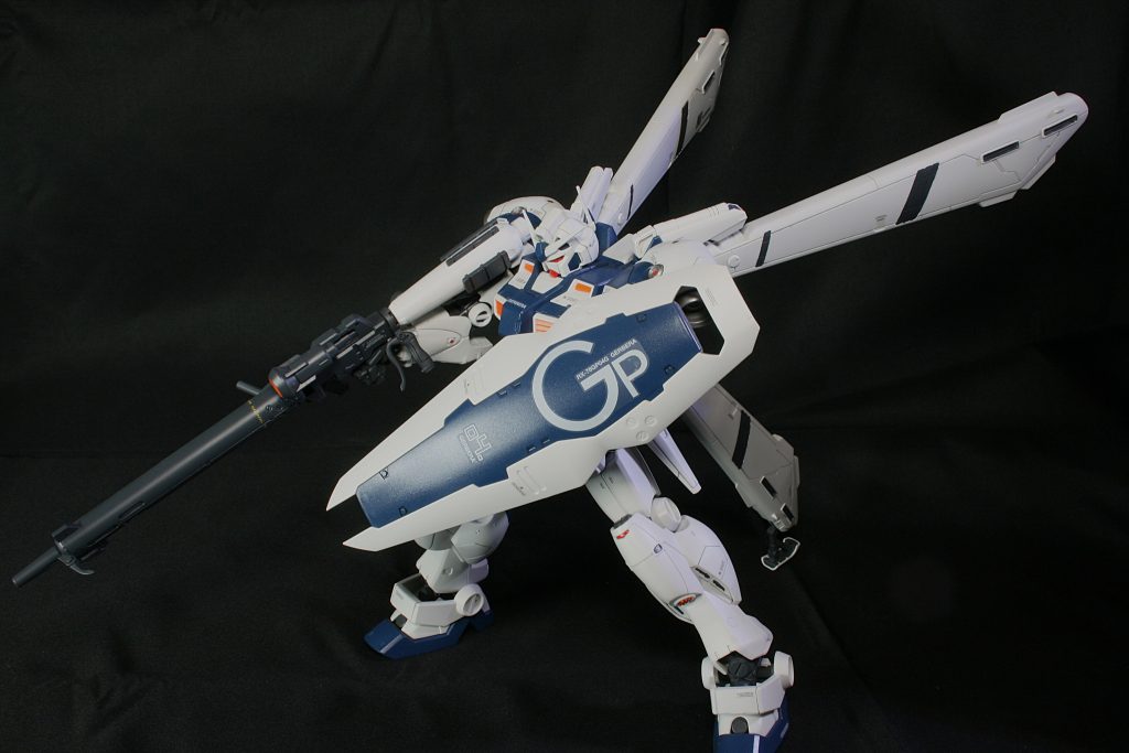 ガーベラ。子供の頃好きだったんですよね。REをお店で見つけた時、うぉえっ!あんの!とノータイムで買いましたね。もっと気軽に買える時代に戻ってほしいですねぇ。