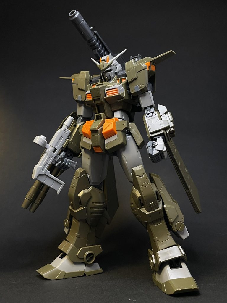 素組状態なかなかよいキットだと感じました。カラーリングは玄人向けな感じ。僕はデザインがかなりヒットだったので、もう一つ積んでます。いつかまた別の形で作りたいなと思います。