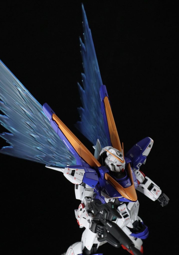 光の翼もあります。展示用に作ったのであまり真剣に撮影してません。ピンクもあります。